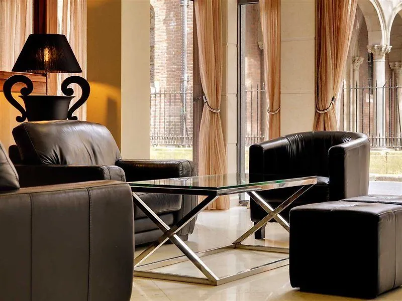 Academy Plaza Hotel Dublin 3*,