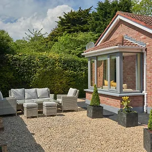 'home From Home', Luxury, Private Secure House Holiday home