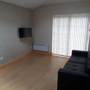 One Double Bedroom Flat Apartment